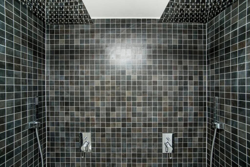 Old Town 1 Bedroom Oasis With Ac And Double Shower Prague Luaran gambar